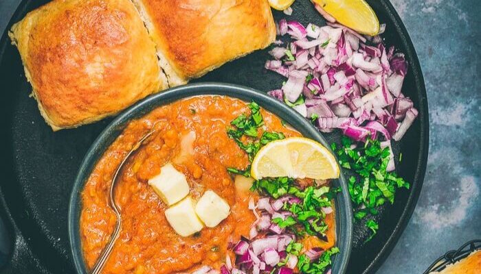 Pav Bhaji Recipe – Mumbai Street Style