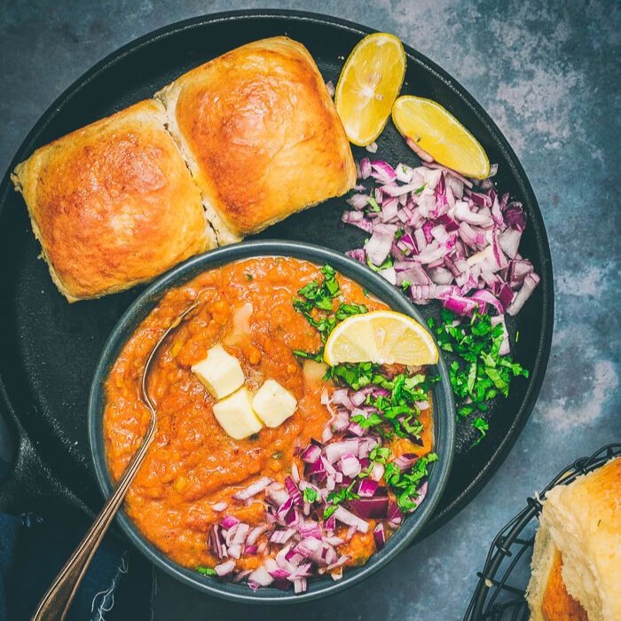 Pav Bhaji Recipe – Mumbai Street Style